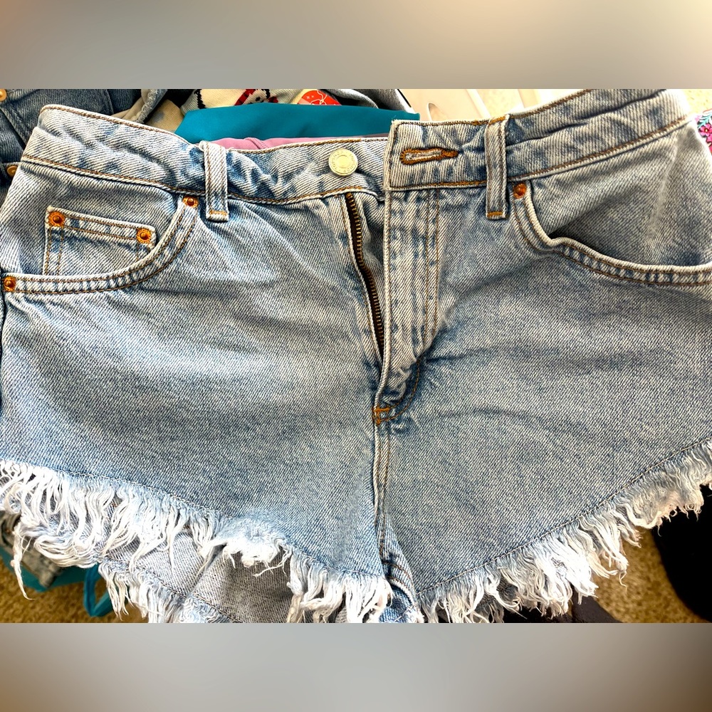 Topshop Kiri Demin Shorts, Size 4, EUC